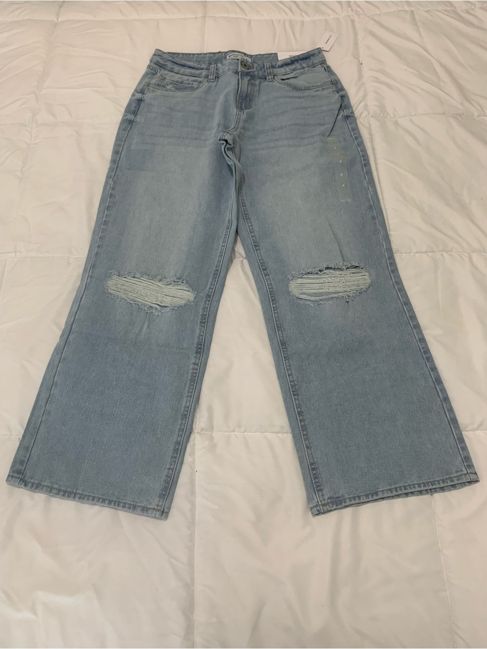 New with tags BLUENOTES jeans womens size 4